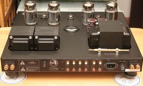 4 entrances, 2 outputs, multiple speaker wire and separated power socket are behind of Cronus Magnum KT120 amplifier.