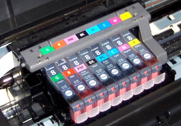 Using eight dye-based inks from Canon’s ChromaLife100 range, the line-up of 13ml CLI-8 cartridges includes cyan, photo cyan, magenta, photo magenta, yellow, black, red and green