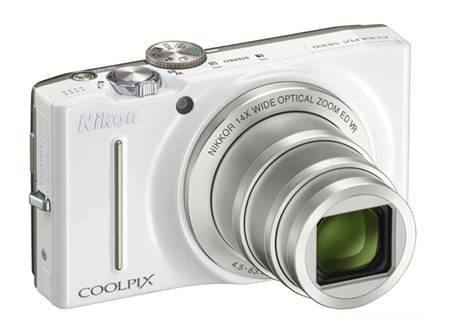 Description: Nikon Coolpix S8200