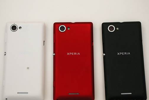 The device has 3 color options which are black, red and white.