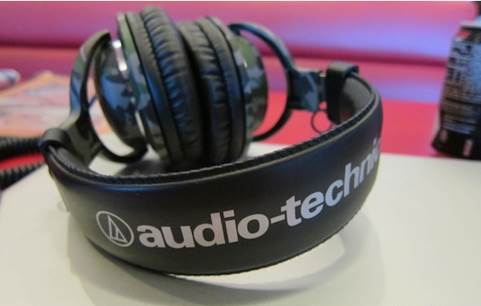 The ATH-PRO5MK2 can be great cans for people who listen to bass heavy tracks at home or at the office.