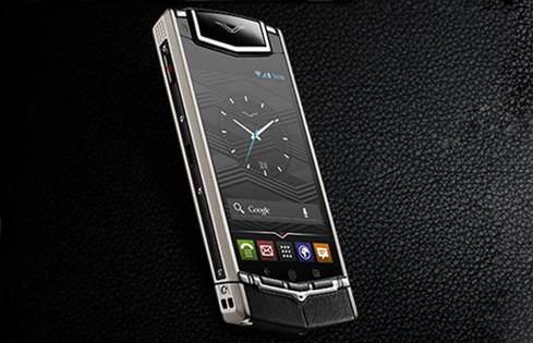 Vertu has officially encroached on the fertile Android land with this Vertu Ti running Android 4.0 OS