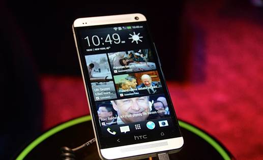 In America, HTC sells this phone through the carrier with the price of 199 USD for the 32GB version