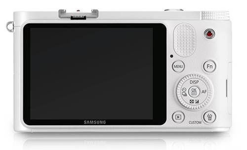 Unlike the NX210 and NX20, the Samsung NX1000 has a 3-inch LCD, rather than an AMOLED. We've yet to see it, but tend to prefer LCDs over AMOLED displays, so it'll be interesting to see which we prefer.