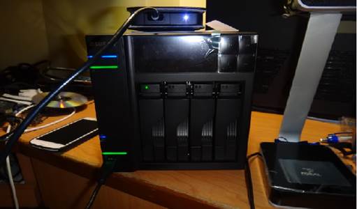 The Asustor AS-604T NAS device