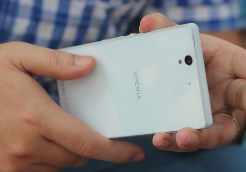 Sony’s smartphone is a large-sized one and hard-to-handle