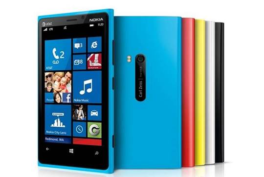 Lumia 920’s back and front design