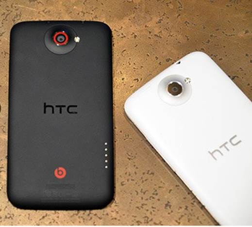 The HTC logo is kind of discrete and lies just above the screen 