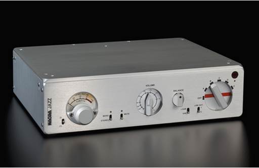 Unmistakably Nagra, the fascia sports the company’s trademark Modulometer. Gain balance and input selector are motor-driven