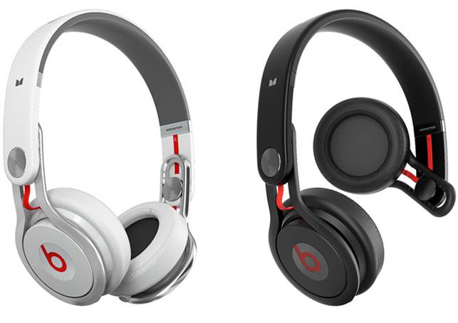 The Beats Mixr can be folded 90 degrees for single-ear listening. It can also be folded right back up for easy stashing