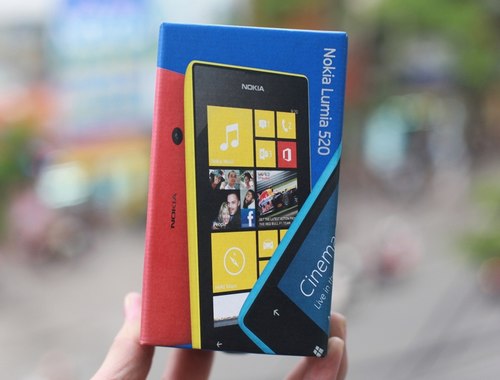 Lumia 520's box is similar to the previous Lumia version of Nokia.