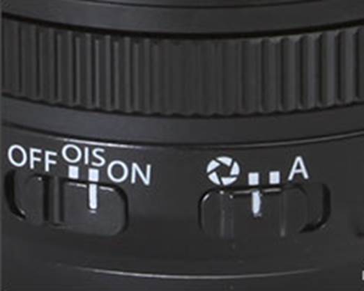 Because the 18-55mm F2.8-4 has a diversified maximum aperture, its aperture is not marked – instead - instead it revolves continuously, with clatters for every three times to change the stop.