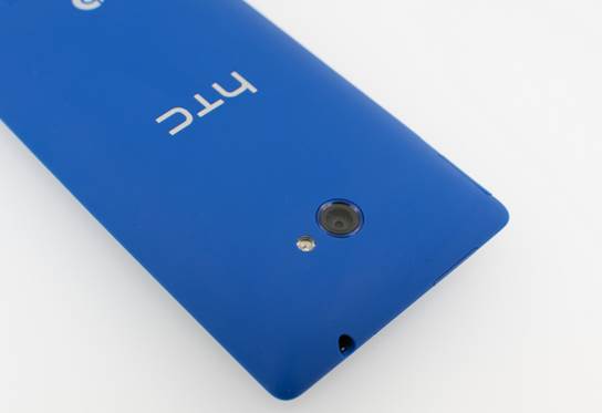 First off the HTC 8X hardware and industrial design is really quite phenomenal.