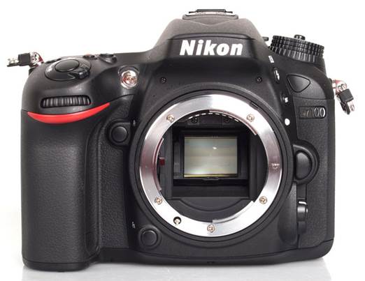 Nikon D7100 DSLR camera