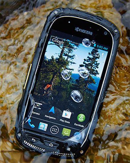 The super-durable smartphone of Kyocera runs Android 4.0.4