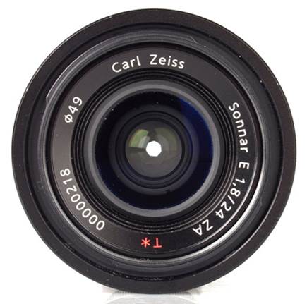 This wide-angled lens provides viewing angle that is equivalent to the 36mm lens