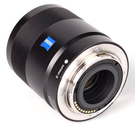 The non-rotating 49 mm filter ring 