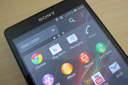We don’t expect Android 4.2 when Xperia ZL appears too soon right after Z, and Sony doesn’t crush these expectations by releasing ZL with Android 4.1.2 Jelly Bean