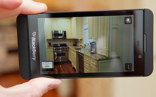 BlackBerry cameras have not been great in the past, but the Z10 rights that to an extent, with an eight-megapixel snapper on the back and two-meg optics up front. 