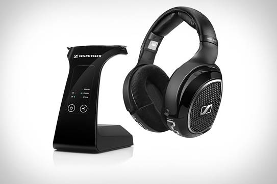 The only wireless headphone to feature in this Audiophile category was the Sennheiser RS 220