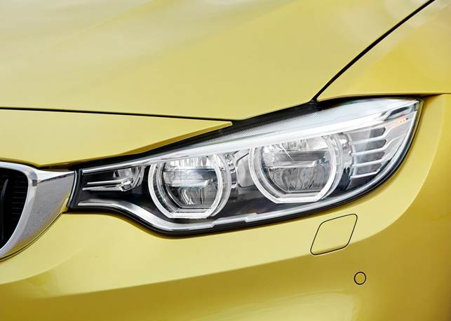 2015 BMW M4 - Head / Tail Lamps