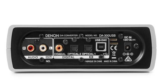 Self-evident sockets, so no need for the owner’s manual: RCA phono line-out, one coax, one USB and two optical digital inputs, with DC power via a wall-wart