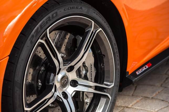   The 650S is equipped carbon-ceramic brakes standard, stiffening the springs 22 percent in front and 37 in back, and mounting forged 19-inch-front and 20-inch-rear wheels wrapped in Pirelli P Zero Corsa rubber