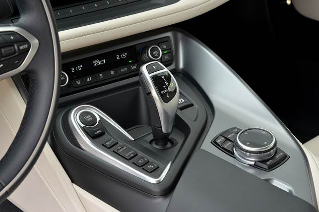 Shifting the gear lever to the left, into 'Sport mode', means the i8's petrol engine runs almost continually