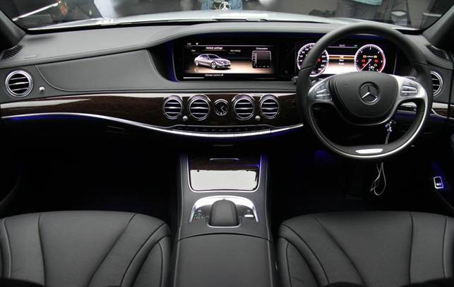 The cabin of the Mercedes S350 CDI is pure indulgence