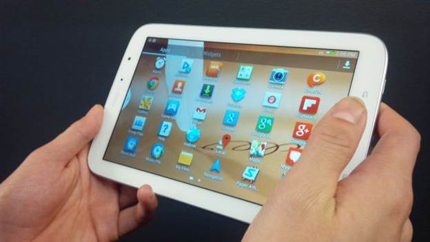 Samsung has modified the Android 4.1 operating system, adding features designed for the Note’s stylus. 