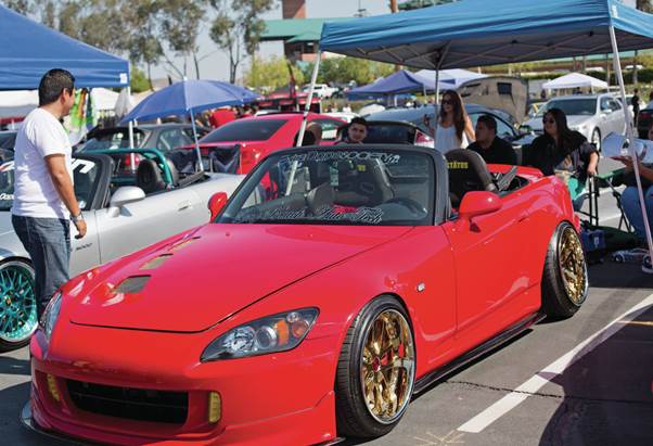 Standard Eibach S2000 sway bars, J's Racing roll center adjusters, and Mugen bushings round out a suspension package that's been provsn on track time and time again. 