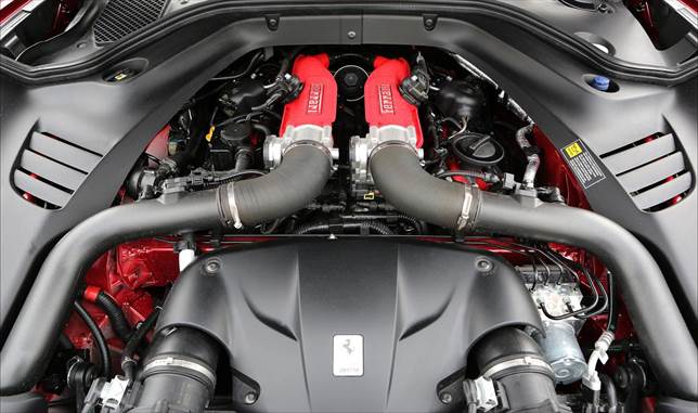 Ferrari California T engine