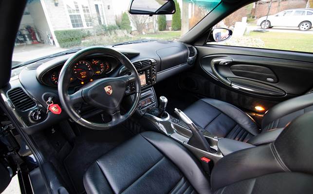 Porsche 911 Turbo (997) interior