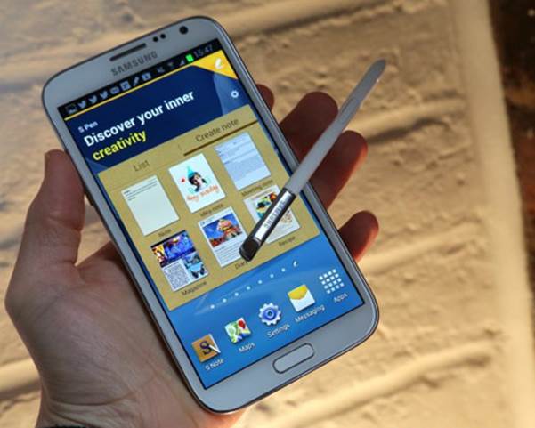 The Note II runs the Jelly Bean operating system with Samsung’s own TouchWiz skin